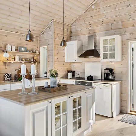 Holiday home Bright And Peaceful Cabin With An Amazing View On An Island Near Bergen *
