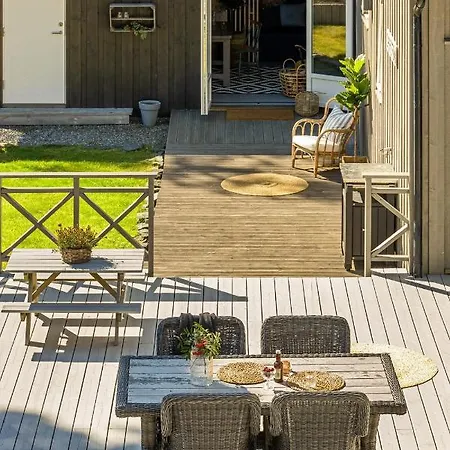 Bright And Peaceful Cabin With An Amazing View On An Island Near Bergen * Nordstrono