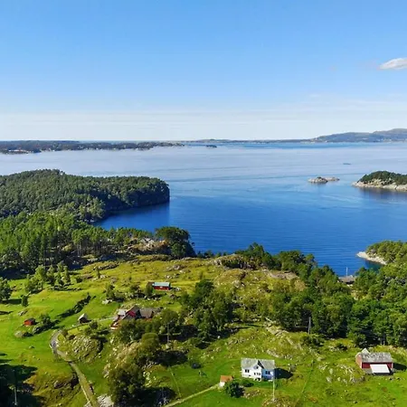 Bright And Peaceful Cabin With An Amazing View On An Island Near Bergen Holiday home